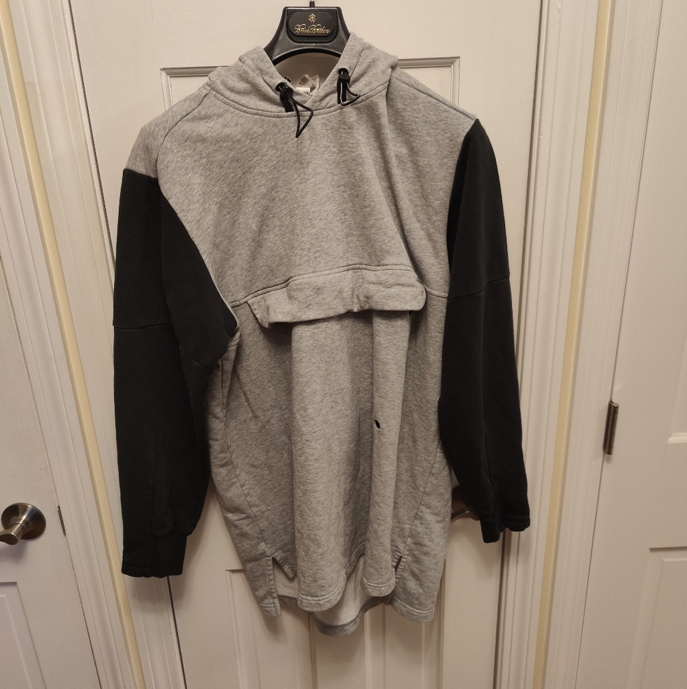 Adidas Men's XL Gray and Black Athletic Hoodie